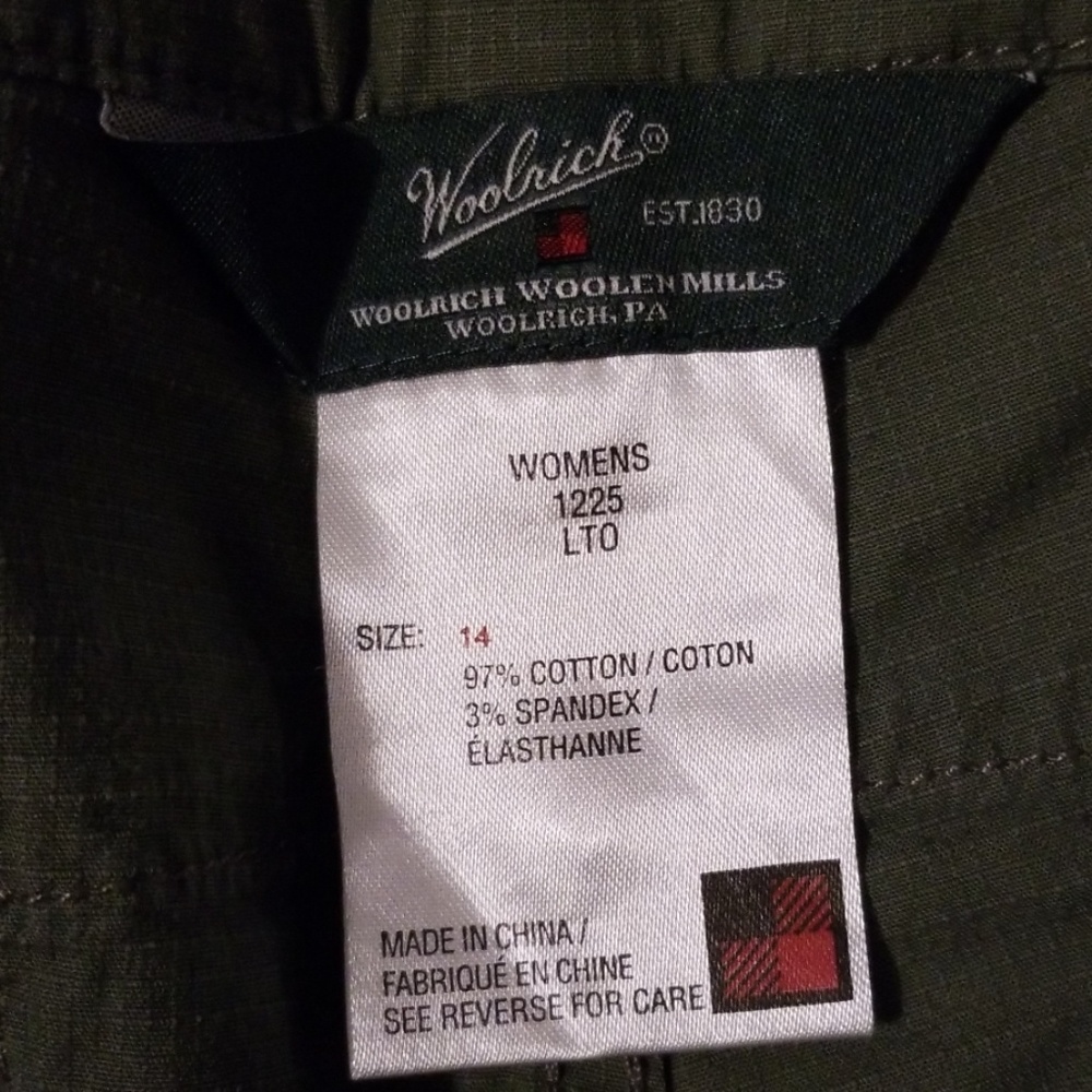 Woolrich Crop/Capri Pants - Picture 2 of 4
